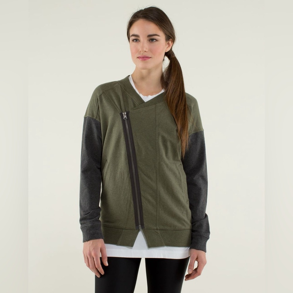 Lululemon Mula Bundle Wrap Heathered Fatigue Green Dark Gray ZIp Jacket Size 10